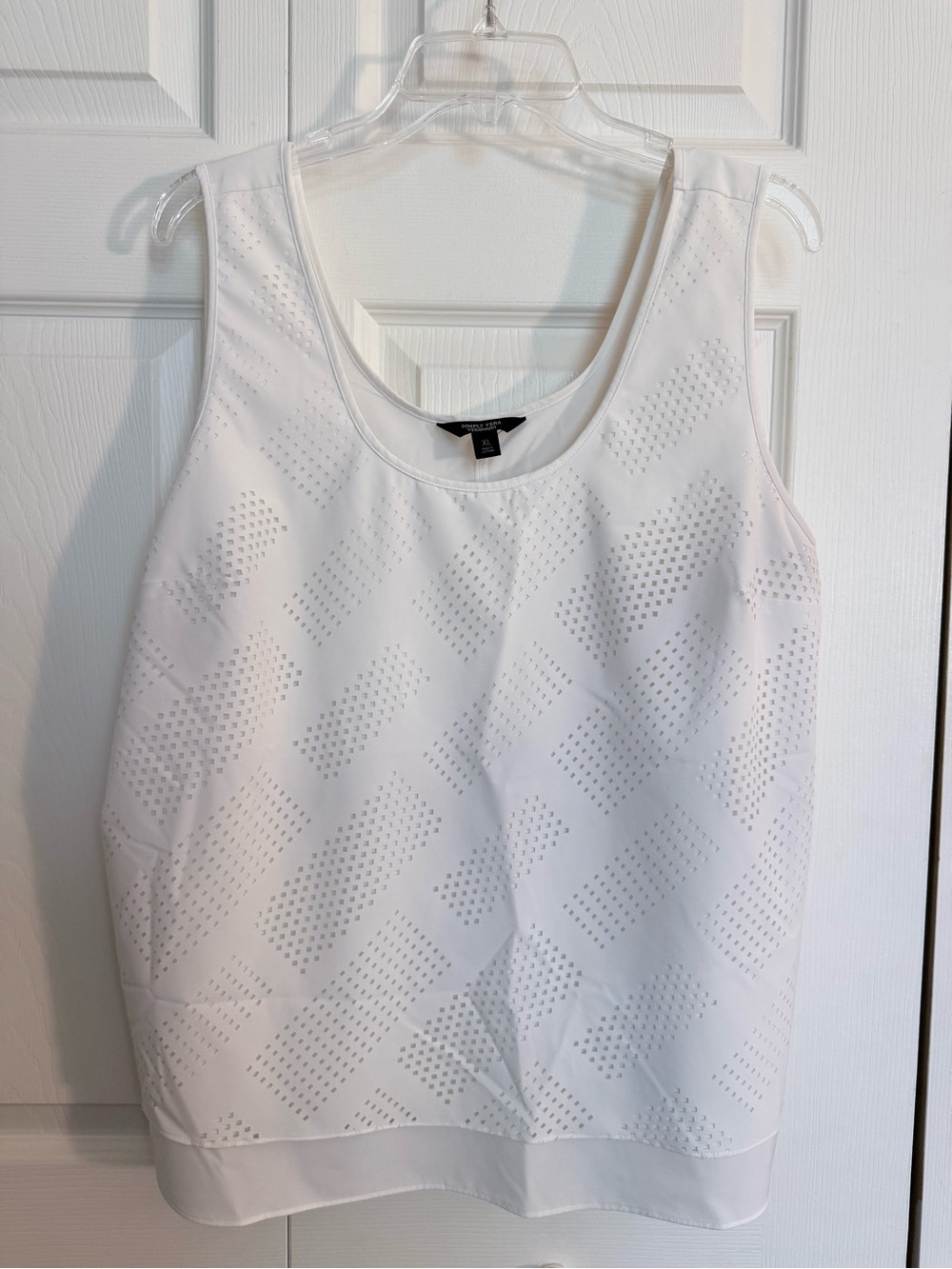 Simply Vera Vera Wang Off White Perforated Scoop Neck Tank